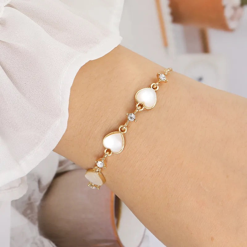 Gold-Plated Heart & Crystal Bracelet – Luxury for Less!